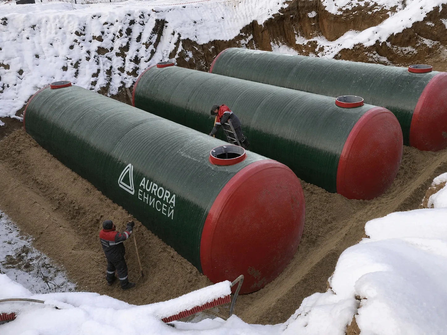 Послойная обсыпка и защита установленного резервуара