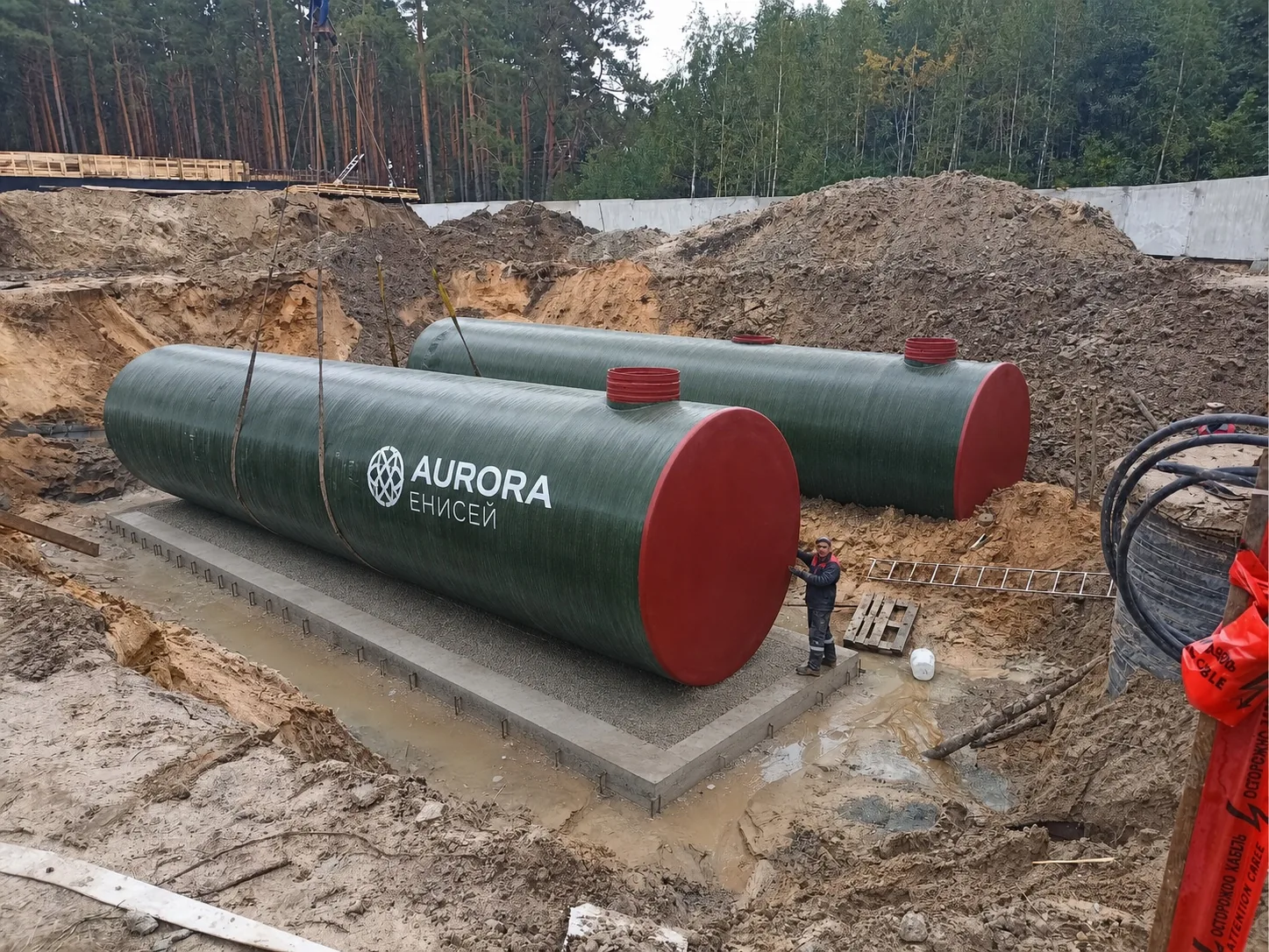 Подготовка котлована под резервуар Aurora Енисей
